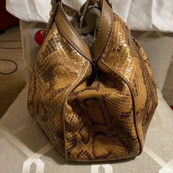 COPY - Gucci Sukey Python in excellent new condition. - Picture 11 of 12